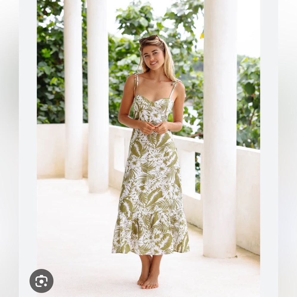 Kenny Flowers Bali 100% Silk  Dress size S